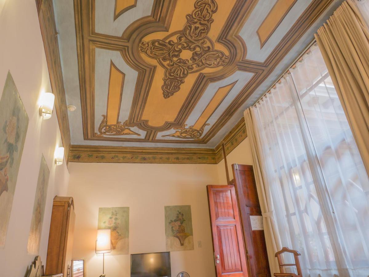 Casa El Eden Hotel Quito Luaran gambar