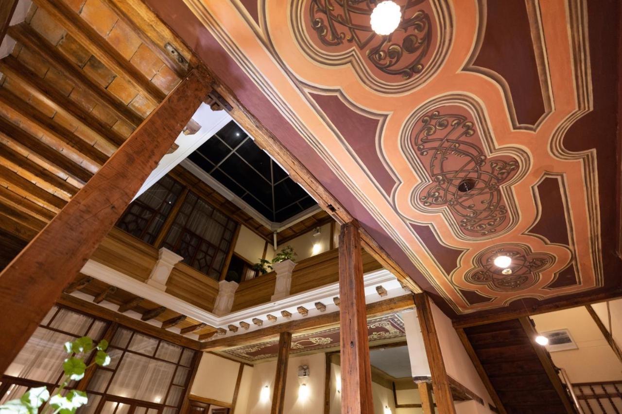 Casa El Eden Hotel Quito Luaran gambar